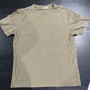 Columbia Olive T-shirt